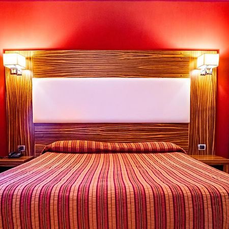 Marcantonio Hotel Giugliano In Campania Esterno foto