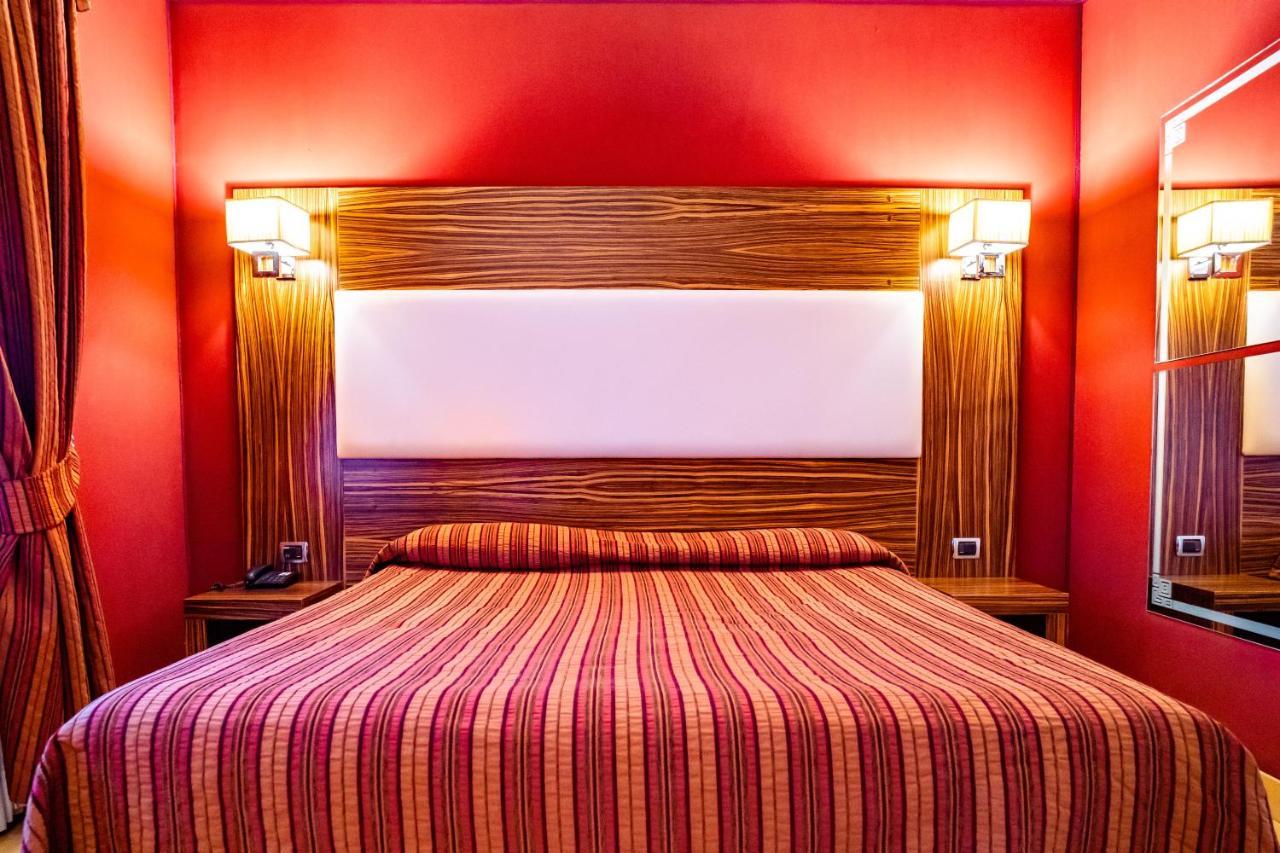 Marcantonio Hotel Giugliano In Campania Esterno foto