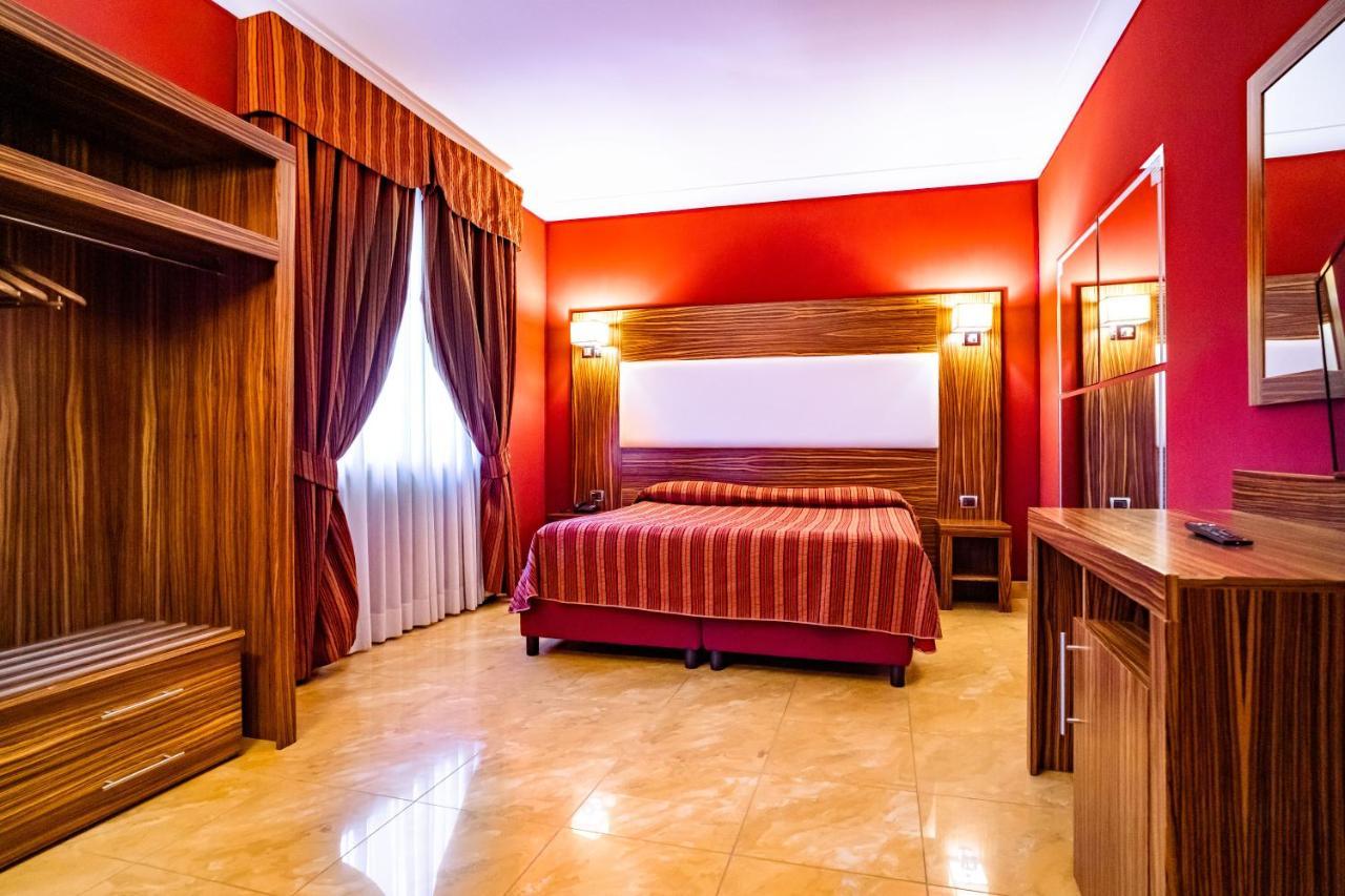 Marcantonio Hotel Giugliano In Campania Esterno foto