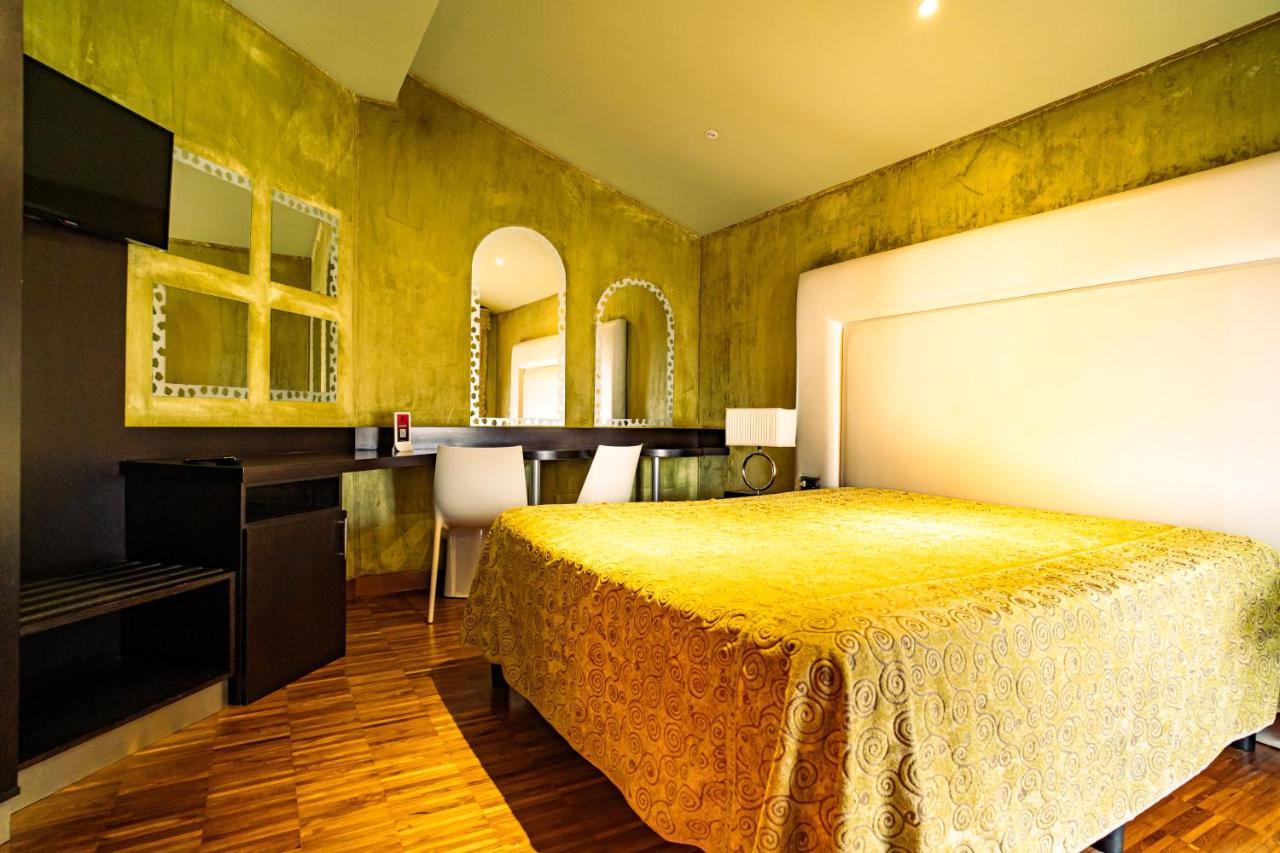 Marcantonio Hotel Giugliano In Campania Esterno foto